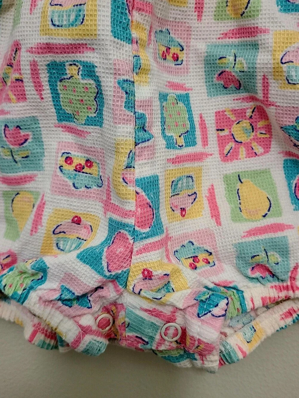 Vtg Oshkosh Baby B’Gosh Vestbak Overalls Bubble Romper Girls 3/6M Heart Flower
